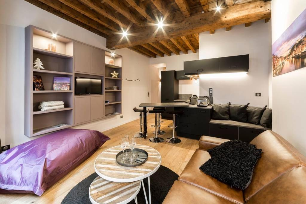 Apartamento Beau Bijou Au Coeur Du Vieux Lyon Ail Exterior foto
