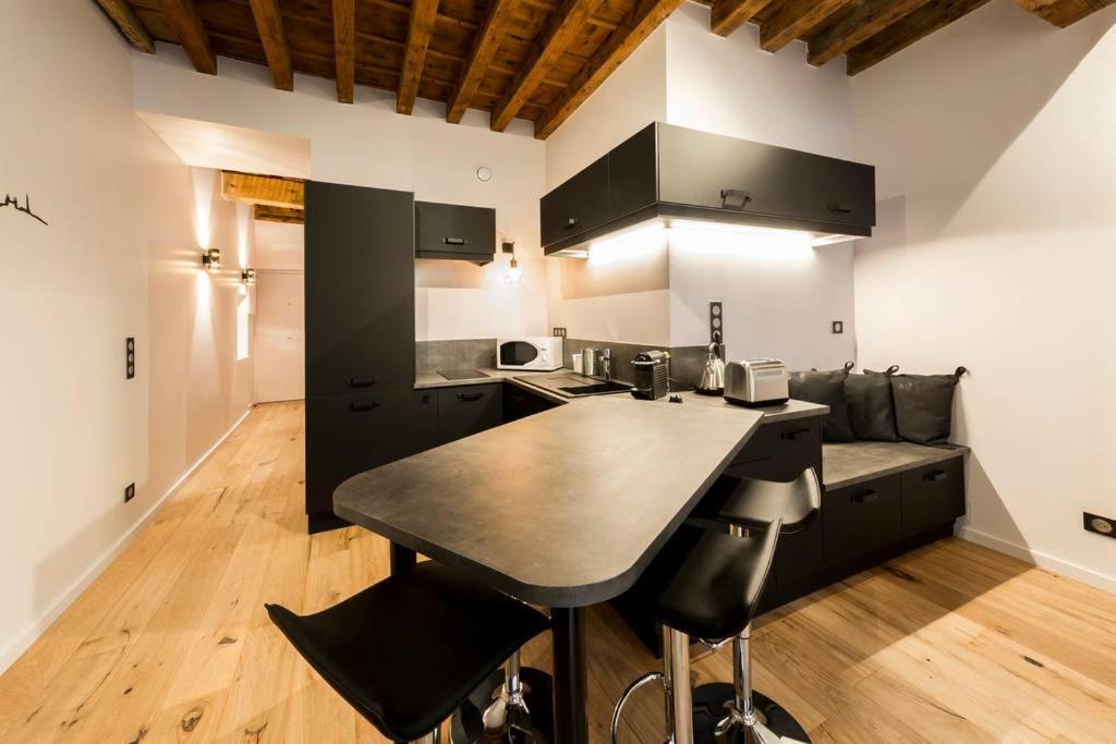 Apartamento Beau Bijou Au Coeur Du Vieux Lyon Ail Exterior foto