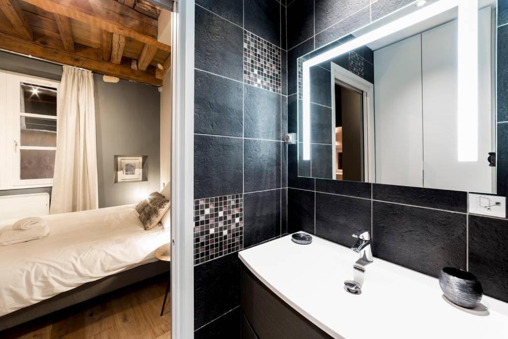 Apartamento Beau Bijou Au Coeur Du Vieux Lyon Ail Exterior foto